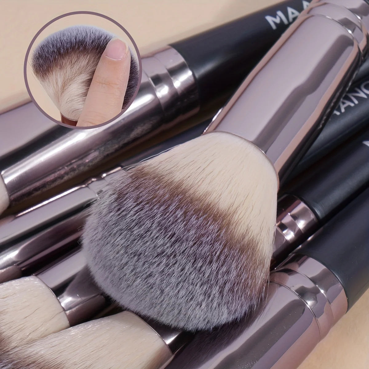 30pcs Professional Makeup Brush Set – With Storage Bag for Full Face Makeup
